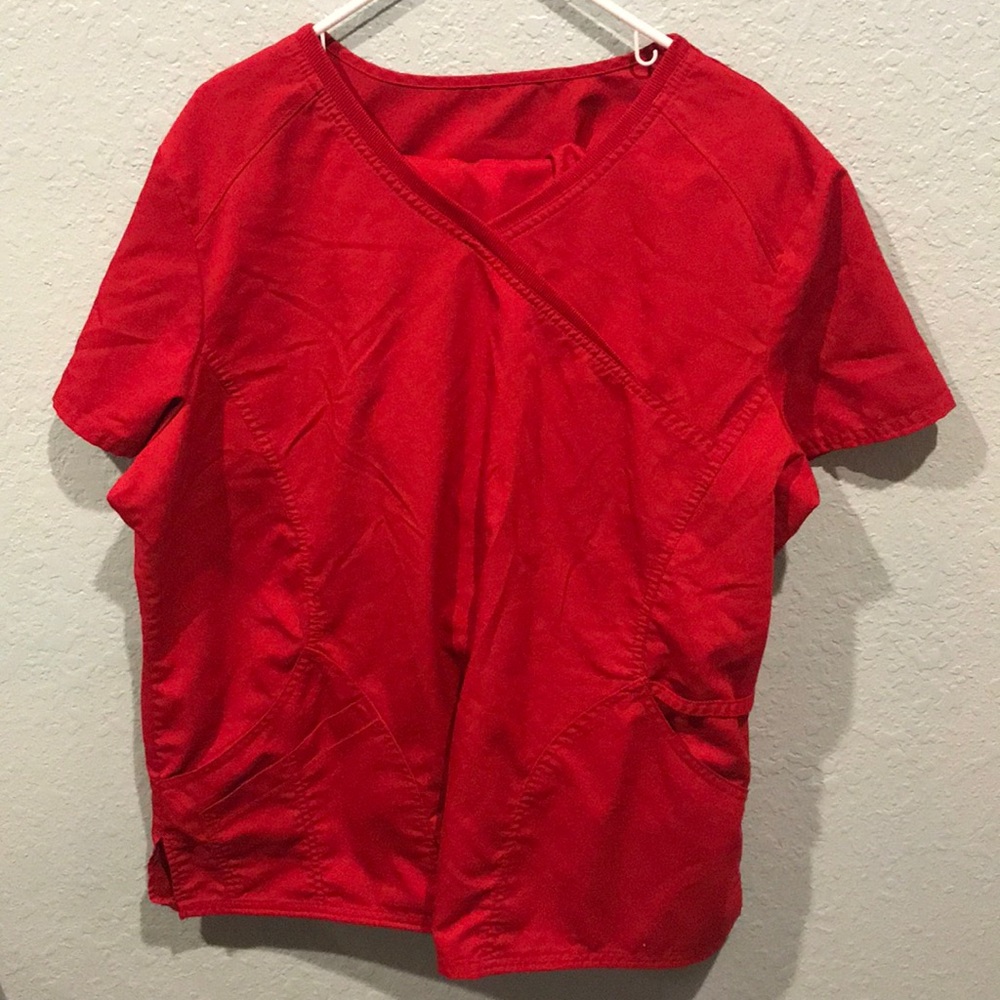 Scrubstar Red set top and bottom